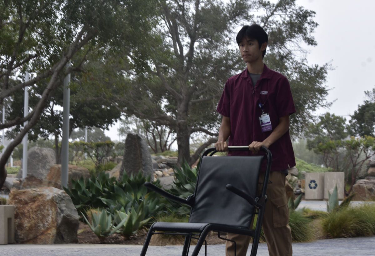 Nguyen volunteers at Kaiser Permanente's medical center